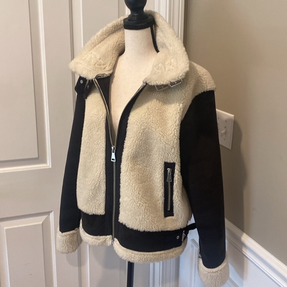 Like new worn twice Womens Live tree size medium black and cream bomber jacket. - Picture 3 of 11